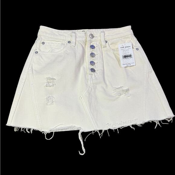 Free People Dresses & Skirts - FREE PEOPLE NWT Worn White Short Ripped Button fly Jeans Skirt Size 25